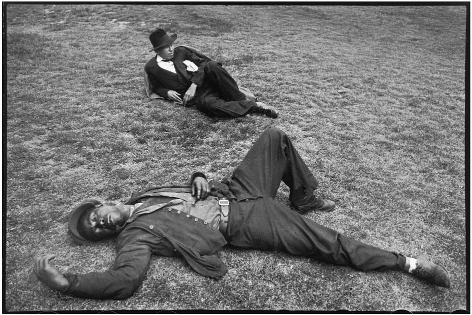 Henri CARTIER-BRESSON, Marseille, France
1932