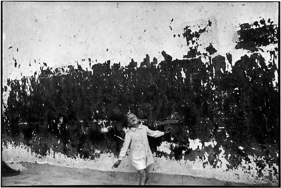 Henri CARTIER-BRESSON, Valencia, Spain
1933