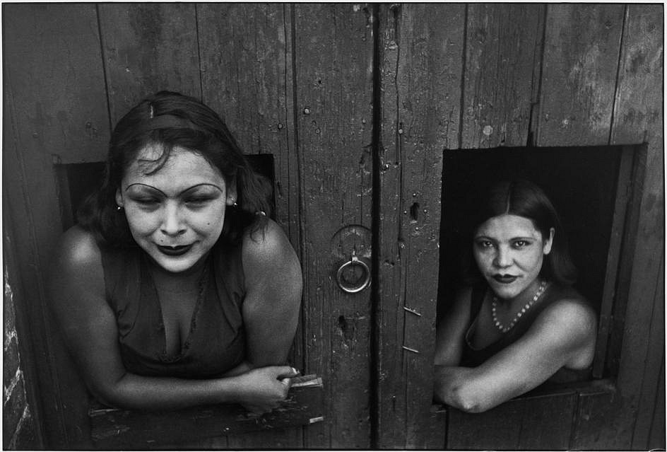 Henri CARTIER-BRESSON, Calle Cuauhtemocztin, Mexico City
1934