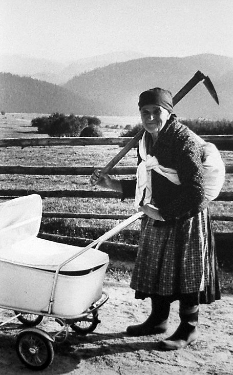 Markéta LUSKACOVA, Old Woman with Pram, Sumiac
1968, Silver Bromide Print