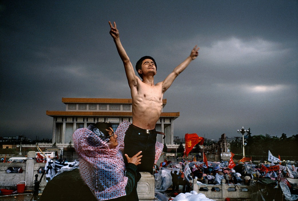 Stuart FRANKLIN, Tiananmen Square, Beijing, China
1989, C-print