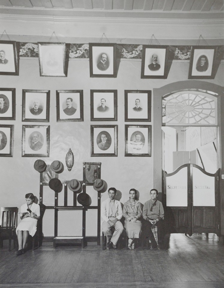 Genevieve NAYLOR, Waiting Room, Minas Gerais
1941