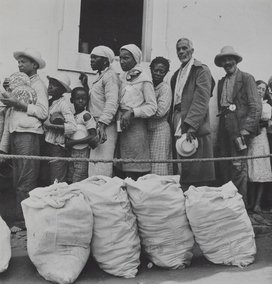 Genevieve NAYLOR, Food Line, Santo Antonio de Jesus
1942