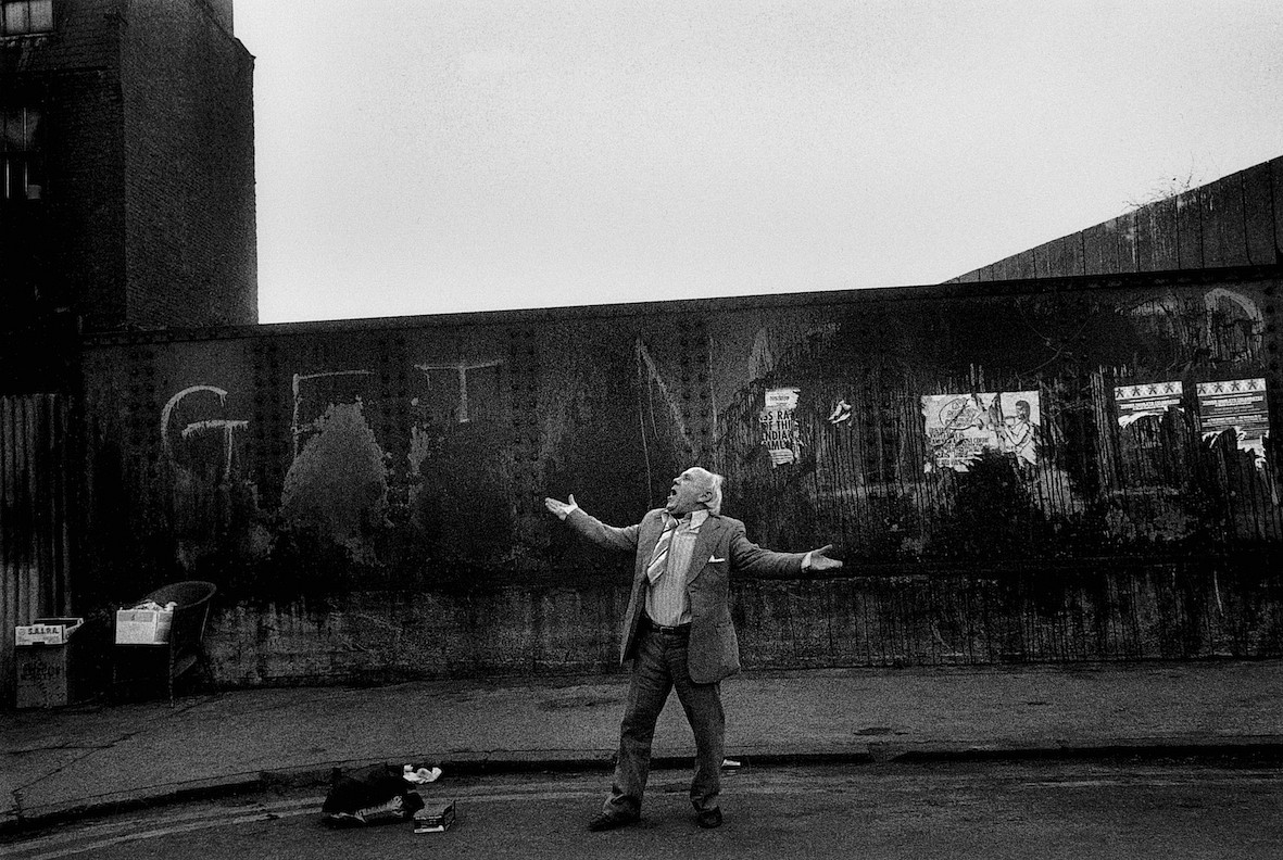 Markéta LUSKACOVA, Man singing opera on Brick Lane. From the series 'London Street Musicians'
1982, Silver Bromide Print