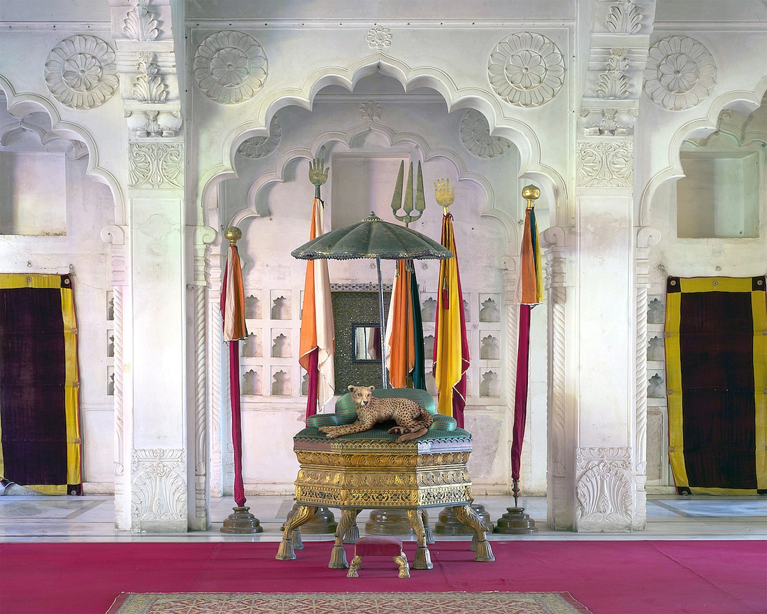 Karen KNORR, The Inheritor, Moti Mahal, Mehrangarh Fort, Jodhpur, form 'India Song' series
2012, Pigment print on Hannemuhle Fine Art paper