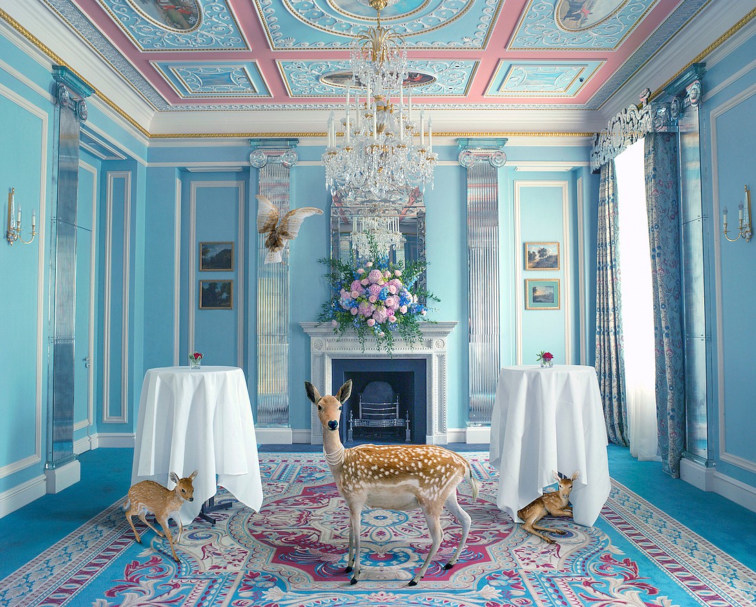 Karen KNORR, The Wedding Guests, Belgravia Room, from 'The Lanesborough' series
2017, Pigment print on Hannemuhle Fine Art paper