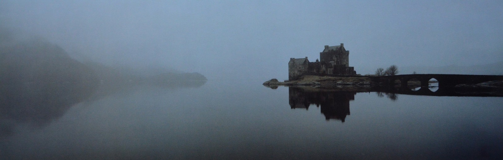 Michael RUETZ, The Castle 1
1984, Dye transfer print