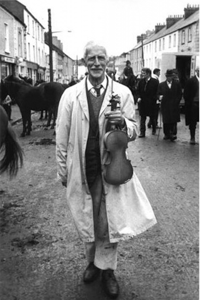 Markéta LUSKACOVA, Untitled, Ireland, 1972-73
Gelitan silver print