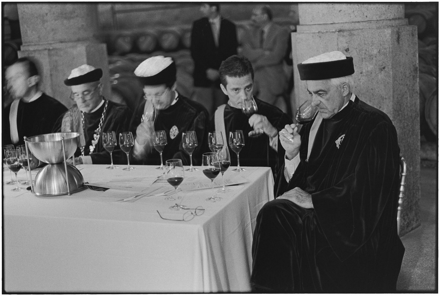 Elliott ERWITT, ChaÌ‚teau Lafite, Bordeaux, France
2010