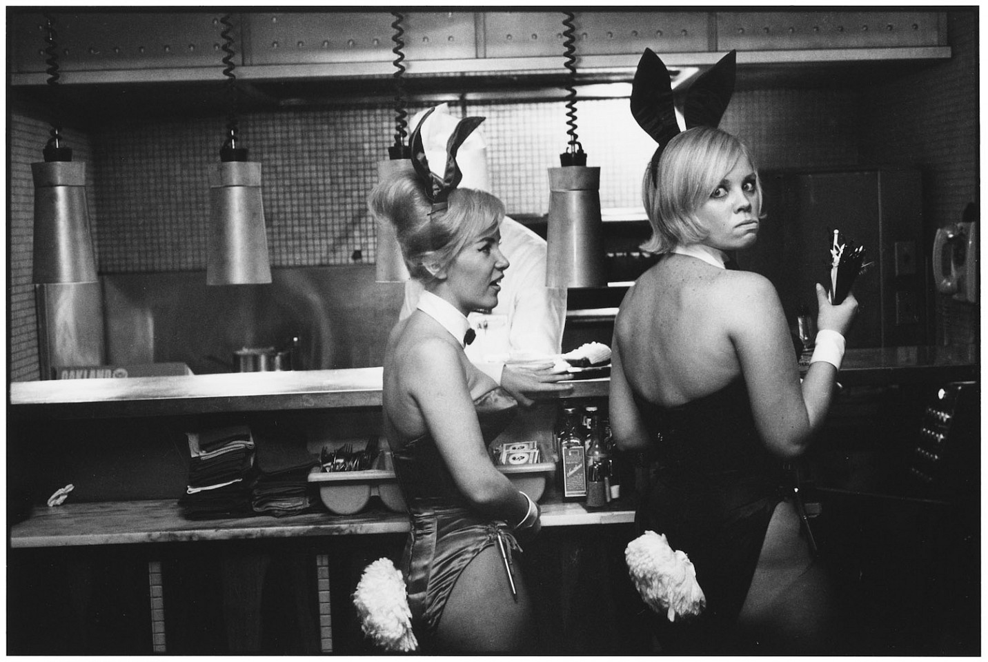 Elliott ERWITT, Playboy Club, Chicago, Illinois
1962