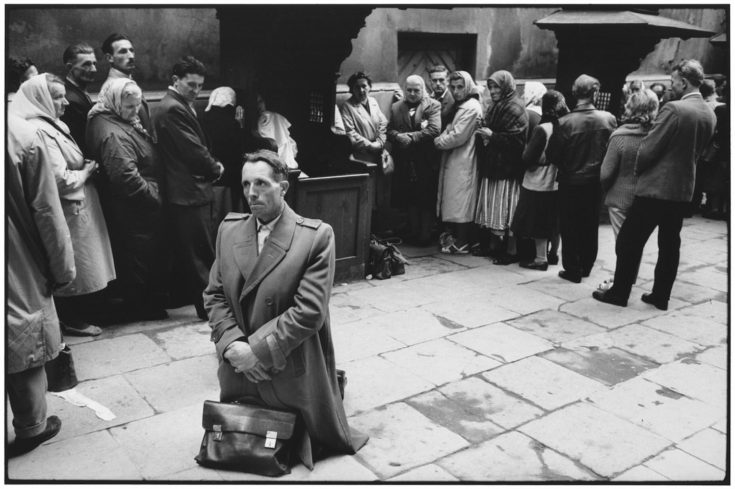 Elliott ERWITT, Czestochowa, Poland
1964