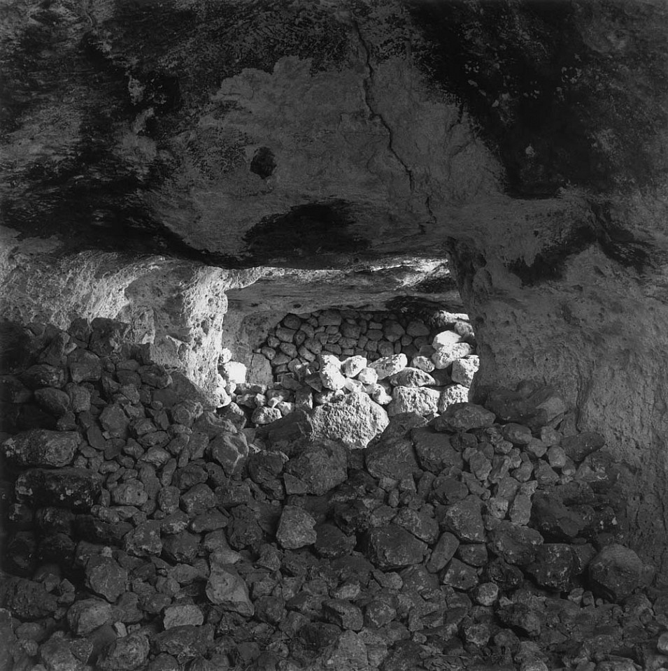 Mariana COOK, Partitioning Walls in Ghar il-Kbir Cave, Malta
2006, Gelatin silver print, selenium toned