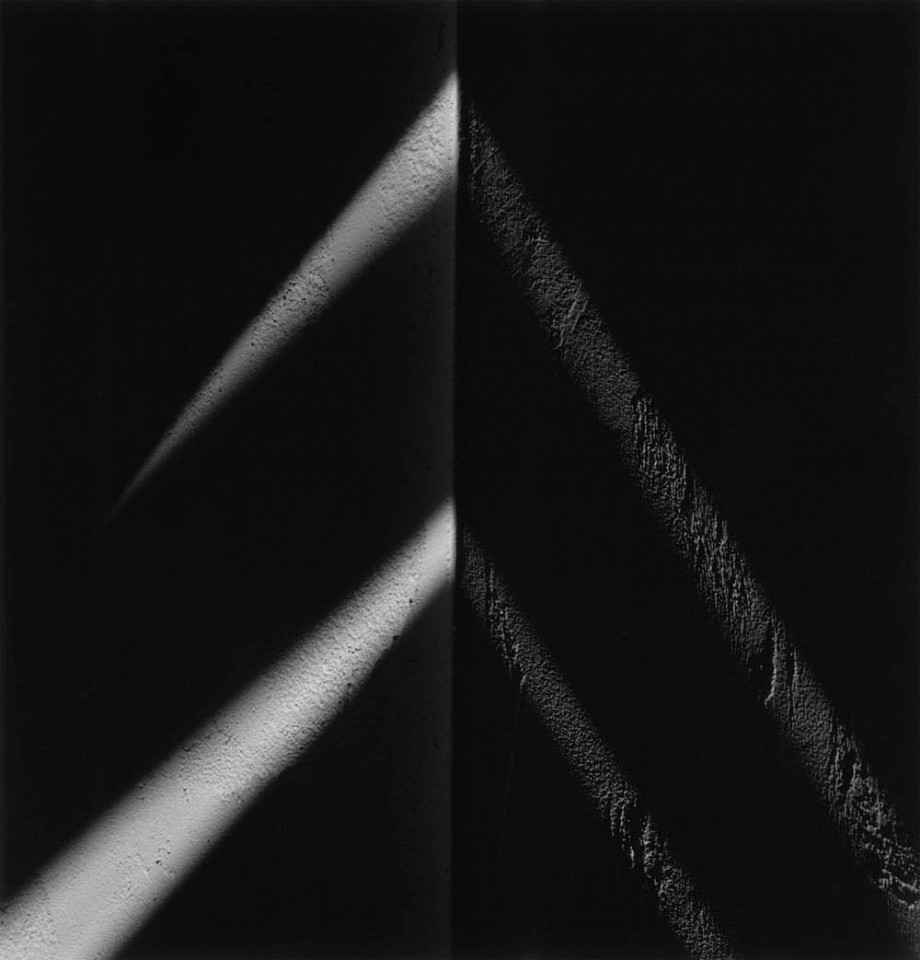 Mariana COOK, Corner Light, Chilmark, Massachusetts
2001, Gelatin silver print, selenium toned